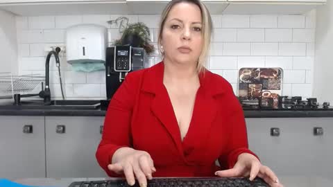 erika online show from 31, 1, 2025