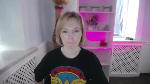 mollilove online show from 27, 5, 2026