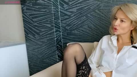 Molly online show from 28, 2, 2026