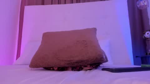      online show from 15, 10, 2025