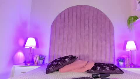 Snapshot of molly_jackson chatting on 10, 2, 2025 Molly Jackson online show from 10, 2, 2025