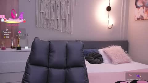 Molly online show from 19, 9, 2025