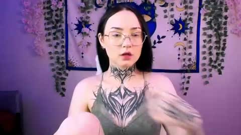 Snapshot of molly_kisss chatting on 25, 6, 2026 molly_kisss online show from 25, 6, 2026