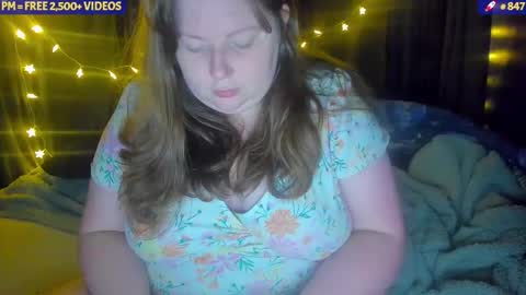 molly_moons online show from 26, 11, 2025