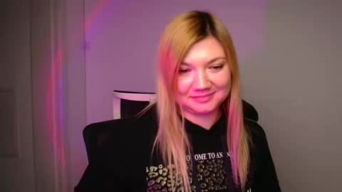 Molly online show from 10, 1, 2025