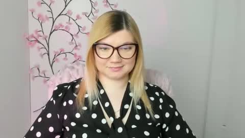 Molly online show from 6, 3, 2026