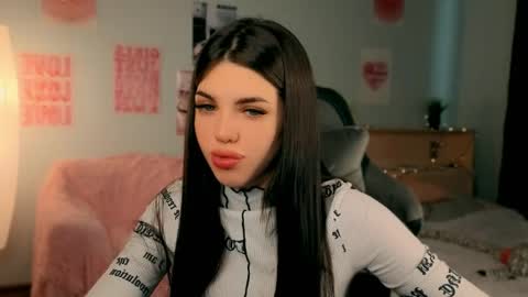 Molly online show from 28, 4, 2026