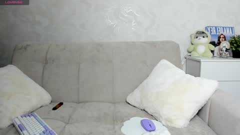 Snapshot of molly_sweetbaby chatting on 12, 12, 2024 Ill tell you when were private online show from 12, 12, 2024