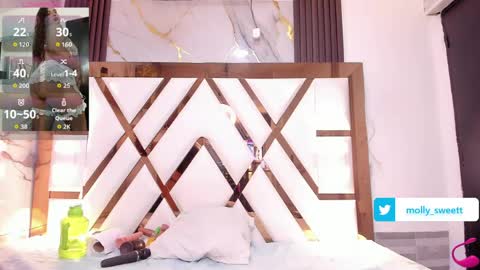 Snapshot of molly_sweetee chatting on 5, 6, 2026 Yuli online show from 5, 6, 2026