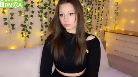 Snapshot of mollybibe chatting on 22, 4, 2026 Molly online show from 22, 4, 2026
