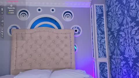 Snapshot of mollydoll_amour chatting on 6, 5, 2026 MollyDoll online show from 6, 5, 2026
