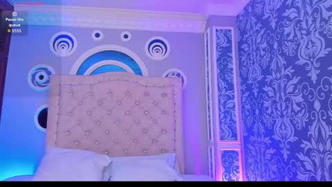 Snapshot of mollydoll_amour chatting on 25, 5, 2026 MollyDoll online show from 25, 5, 2026