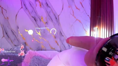 Snapshot of mollylewis18 chatting on 28, 4, 2026 New girl Emily Valentina Michelle online show from 28, 4, 2026
