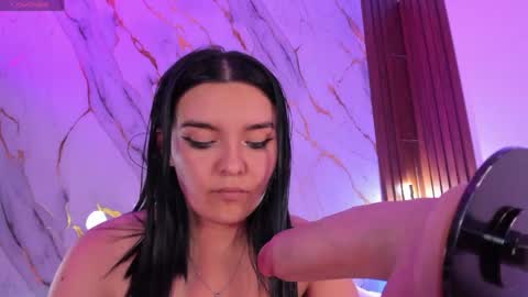Snapshot of mollylewis18 chatting on 3, 5, 2026 New girl Emily Valentina Michelle online show from 3, 5, 2026
