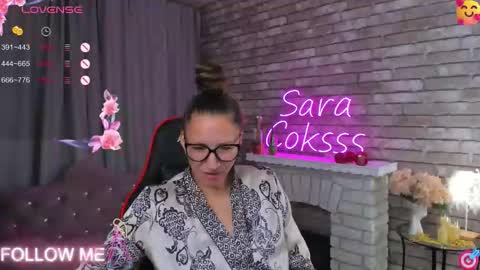 hi im Molly heregreat boobs big heart  warm pussy  online show from 18, 9, 2025