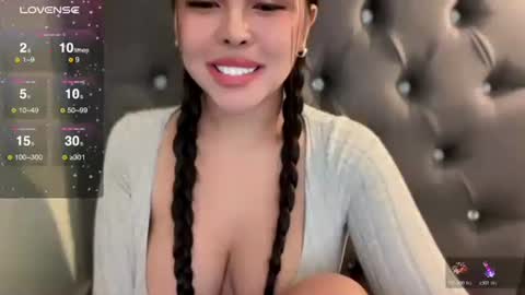 molly online show from 31, 10, 2025