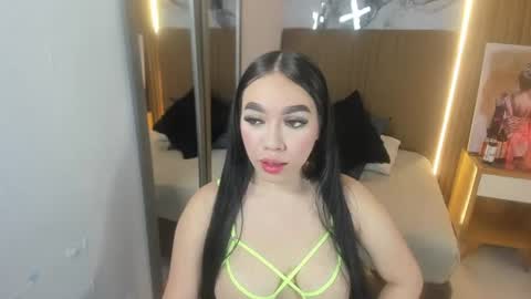 Snapshot of mollyspencer1 chatting on 18, 7, 2026 MOLLY online show from 18, 7, 2026