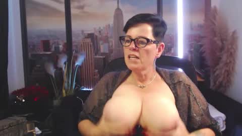 MollySun Nina Randmann online show from 1, 10, 2025