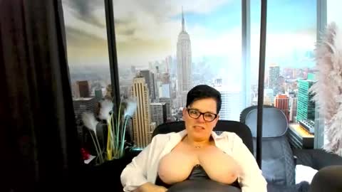 MollySun Nina Randmann online show from 28, 10, 2025