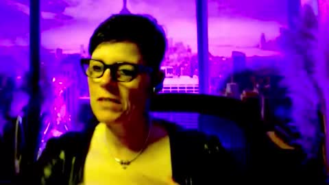 Snapshot of mollysun chatting on 3, 5, 2026 MollySun Nina Randmann online show from 3, 5, 2026