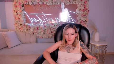 Molly Sunders online show from 9, 4, 2026