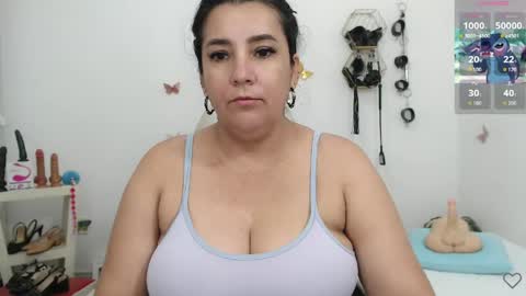 Snapshot of mom_17 chatting on 23, 4, 2026 Celeste online show from 23, 4, 2026