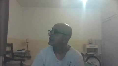 moment71200 online show from 2, 1, 2025