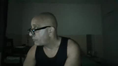 moment71200 online show from 24, 11, 2025