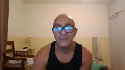 moment71200 online show from 28, 11, 2025