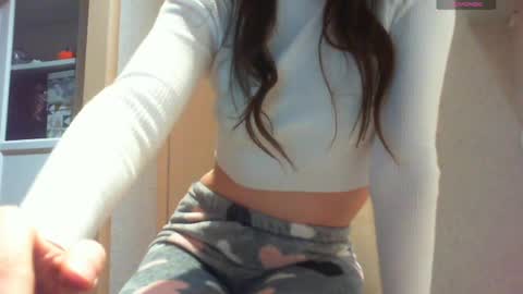 Snapshot of momentbeforedown chatting on 12, 1, 2025 Hailey online show from 12, 1, 2025