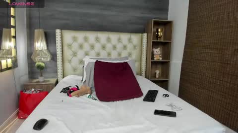 Snapshot of mommy_cute chatting on 21, 6, 2026 Jelitza online show from 21, 6, 2026
