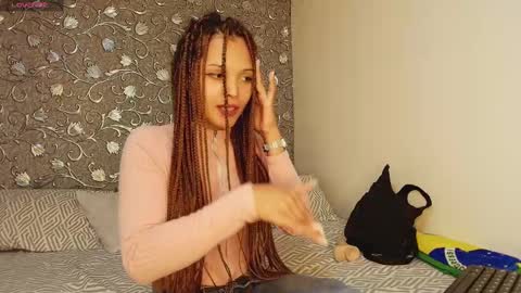 Snapshot of mommyjeva chatting on 14, 1, 2025 Mommy Jeva online show from 14, 1, 2025