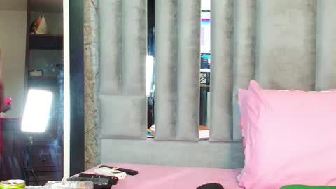  DINAH  online show from 14, 12, 2025