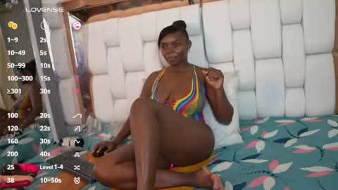 Snapshot of mommywebcam chatting on 16, 7, 2026 DINAH online show from 16, 7, 2026