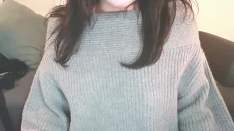 Momo online show from 5, 12, 2024