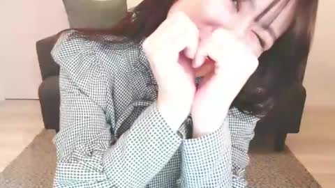 Momo online show from 17, 1, 2025