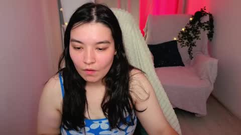 Momo online show from 18, 5, 2026
