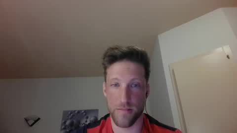 moms_little_monster online show from 16, 12, 2024