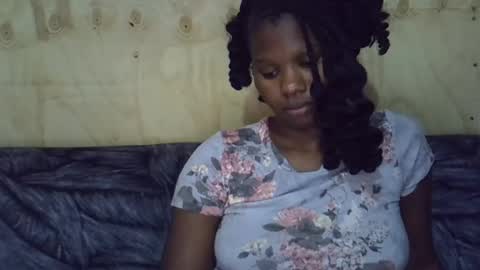 momsdoll online show from 27, 6, 2026