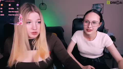 Mona  online show from 8, 3, 2025