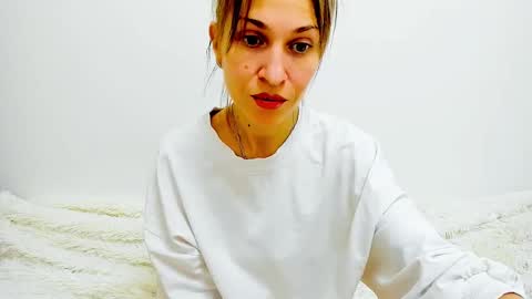 Mona online show from 6, 3, 2025