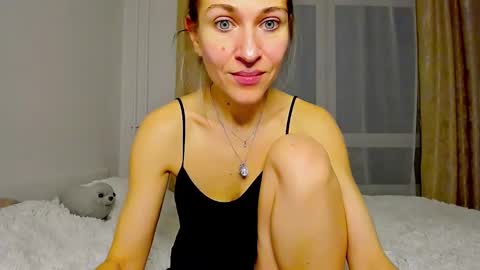 Mona online show from 12, 3, 2025