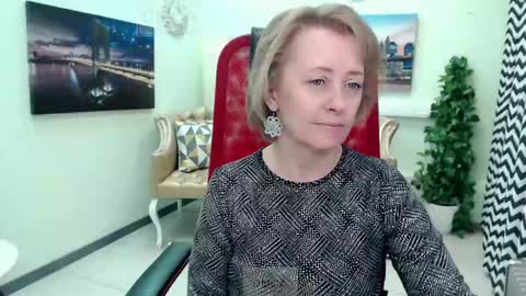 Snapshot of mona_w chatting on 25, 4, 2026 Mona online show from 25, 4, 2026
