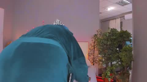 Monica online show from 3, 2, 2026