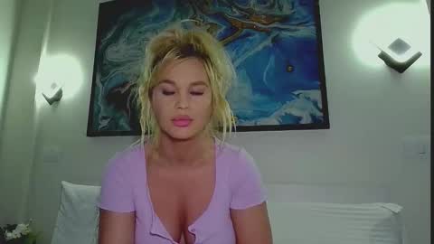 Monica online show from 15, 4, 2026