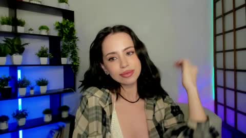 Monica online show from 15, 4, 2026