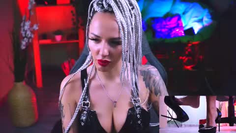 Monika online show from 11, 2, 2025