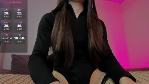 monicastark_ online show from 25, 12, 2024