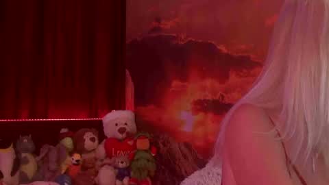 Monika    online show from 12, 1, 2025