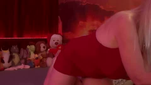 Monika    online show from 31, 1, 2025